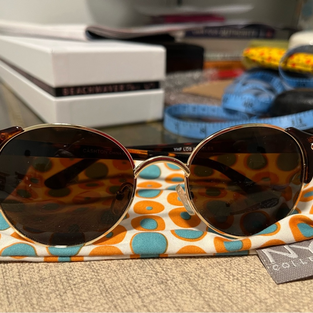 Ashton Round Sunglasses - Tortoise
